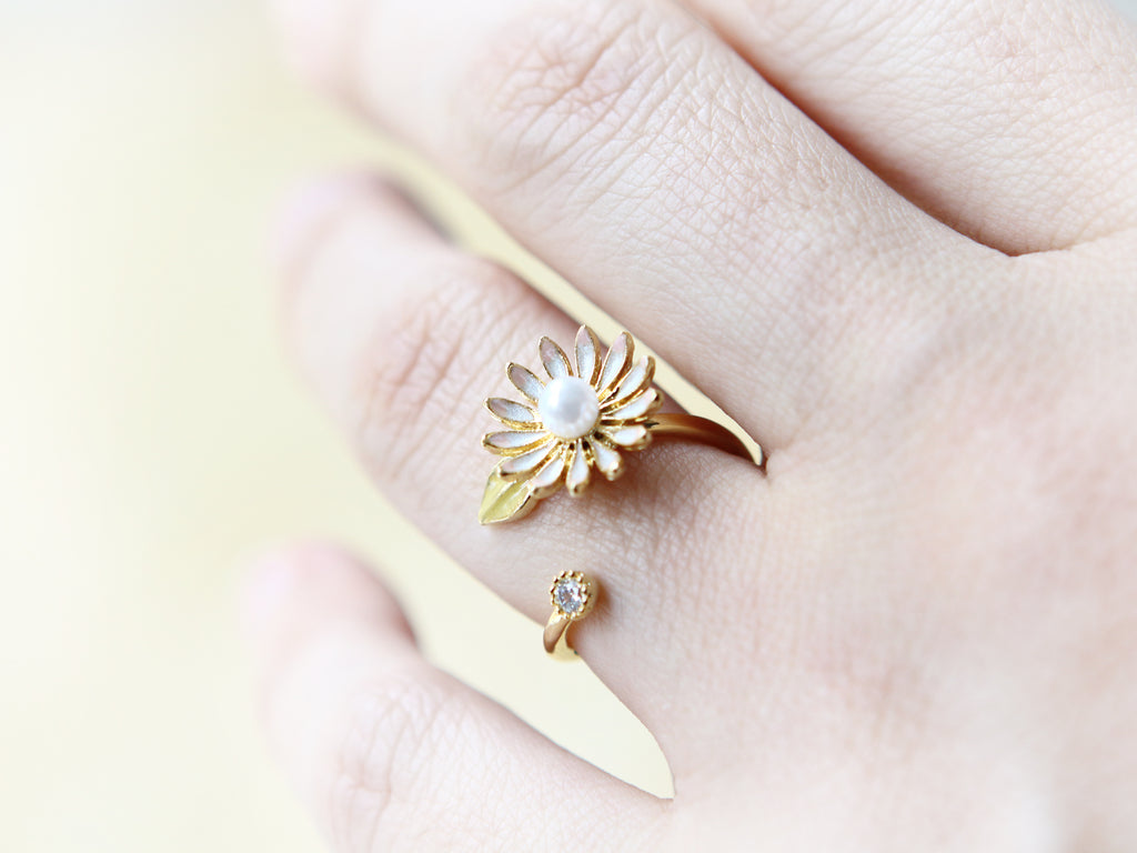 Flower and Leaf Adjustable Ring