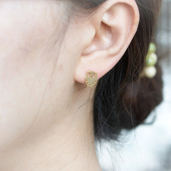 Cute Owl earrings in gold