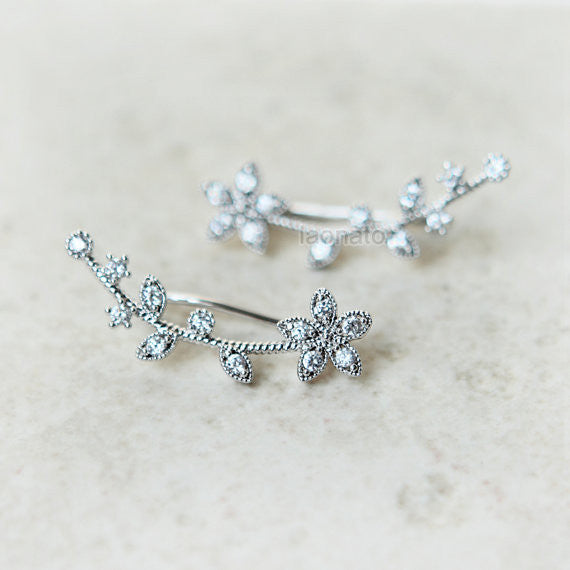 Flower and Leaf Ear Climber