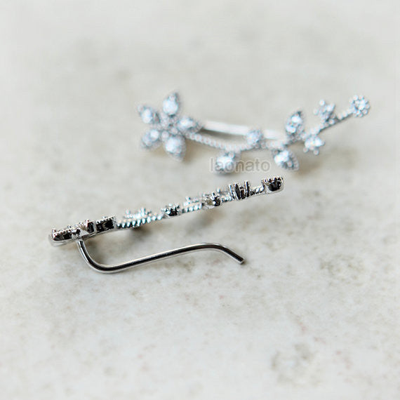 Flower and Leaf Ear Climber