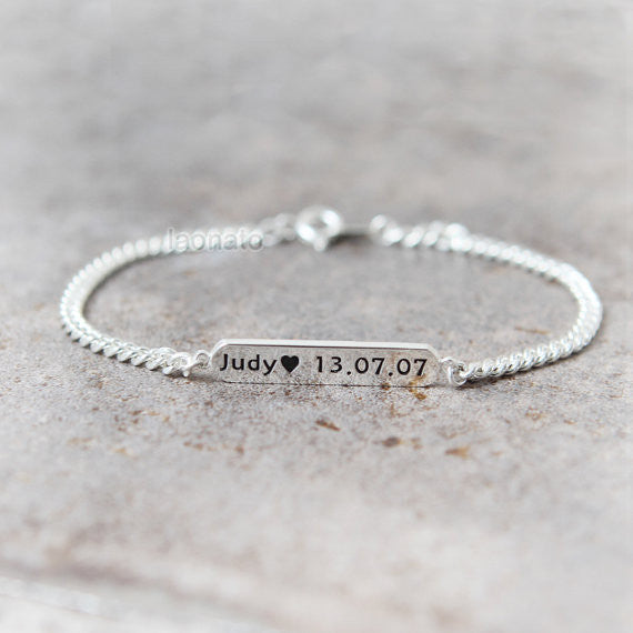 Customized name bar bracelet