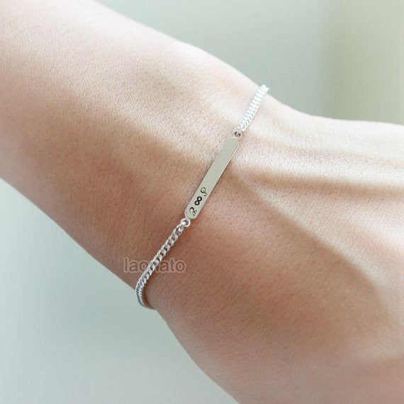 Customized name bar bracelet