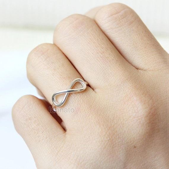 Personalized Infinity Ring in 925 sterling silver