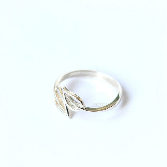Double leaf ring in sterling silver, personalized ring