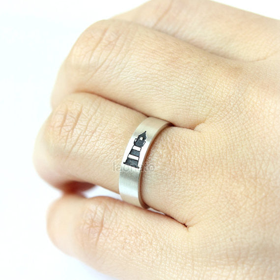 Personalized Vertical Lighthouse Ring in 925 sterling silver/ initials, date, words