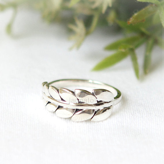 N002 Leaf ring in sterling silver