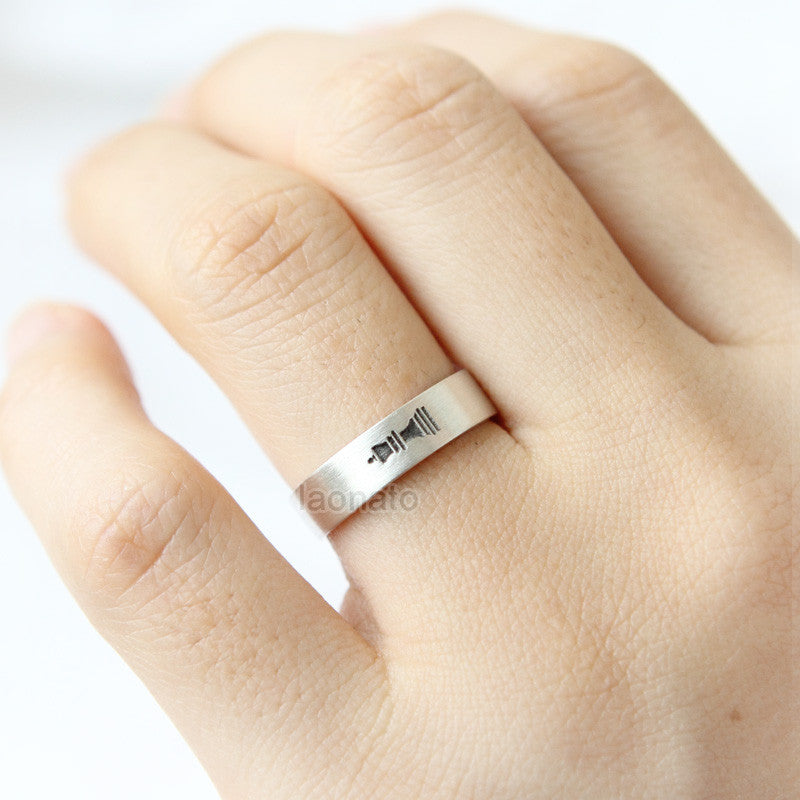 Vertical King and Queen Ring in sterling silver, Couples Ring-Custom Personalized Initial Ring