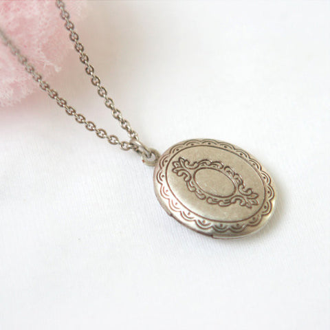Antique style Oval Locket Necklace with peapod and leaf