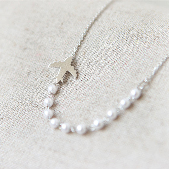 Airplane and pearls Necklace in silver