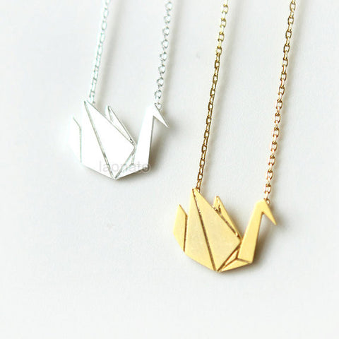 Little Sparrow Necklace in gold