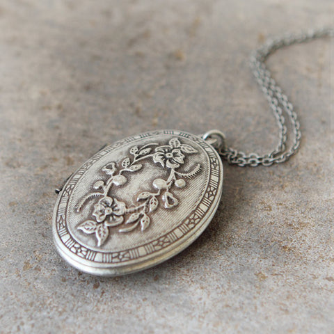 Antique style Oval Locket Necklace with peapod and leaf