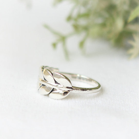 N002 Leaf ring in sterling silver